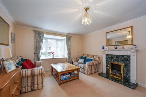 2 bedroom retirement property for sale, Carters Meadow, Charlton, Andover