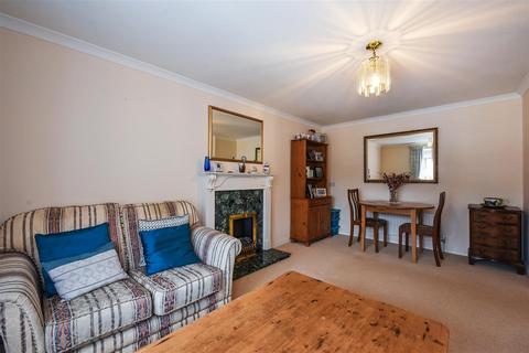 2 bedroom retirement property for sale, Carters Meadow, Charlton, Andover