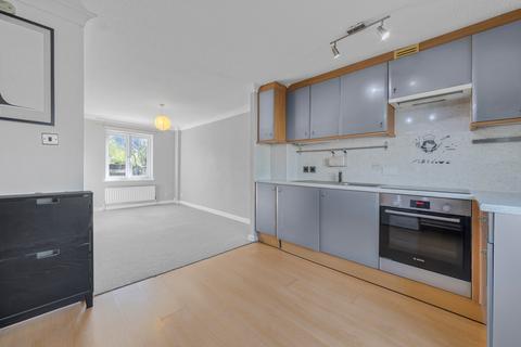 10 Francis Close, London, E14 3DE