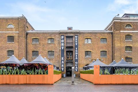 3 bedroom flat for sale, Port East Apartments, 12 Hertsmere Road, London