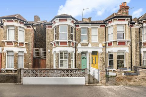 2 bedroom flat to rent, Muschamp Road, London, SE15
