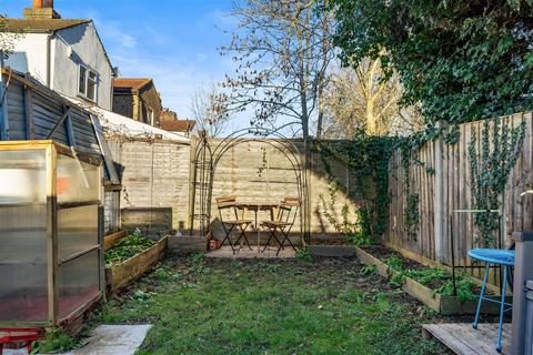 24a Prince Road, London, SE25 6NW
