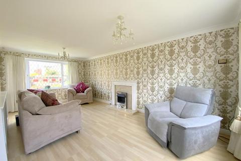 30 Melrose Way, Grimsby, DN37 9HZ