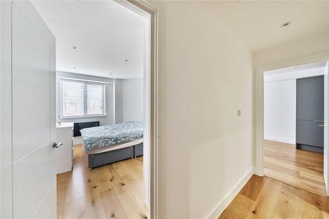Flat 3, Stocks House, 9 North Street, Leatherhead, KT22 7UX
