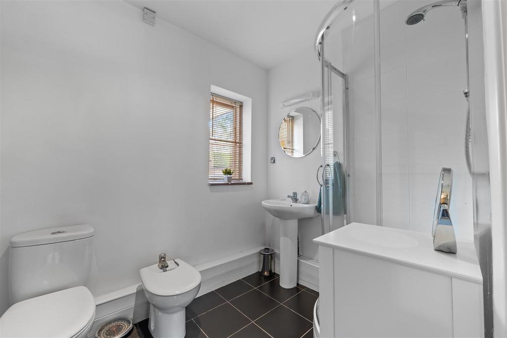 Ensuite shower room