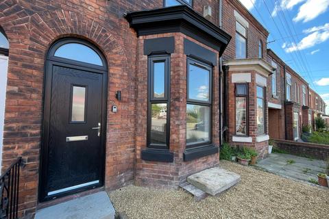 3 bedroom terraced house for sale, Stockport Road West, Bredbury