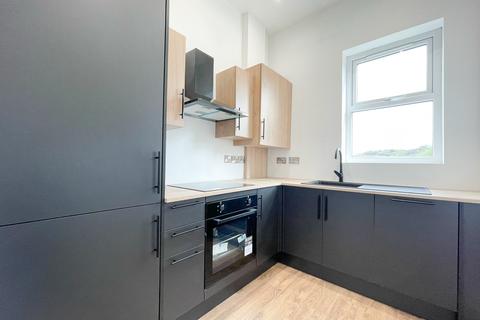 3 bedroom terraced house for sale, Stockport Road West, Bredbury