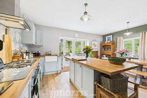 4 bedroom property with land for sale, Meidrim Road, St. Clears, Carmarthen
