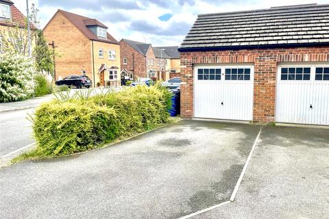 3 bedroom terraced house for sale, Dovecote, Barnsley S73