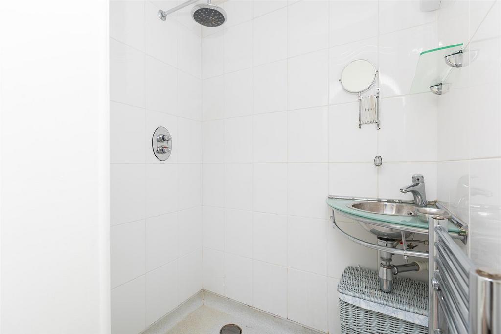 Wet Room En-suite