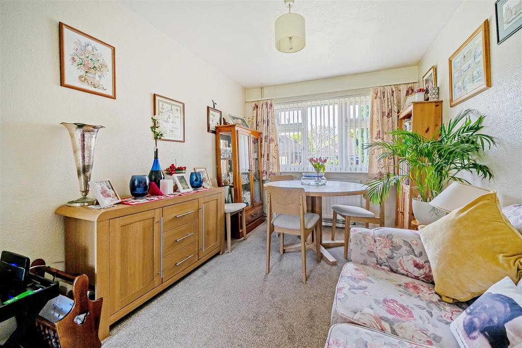 Living/Dining Room