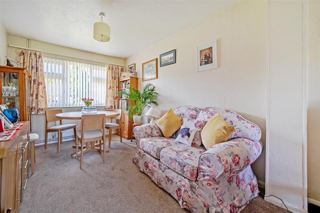 Living/Dining Room
