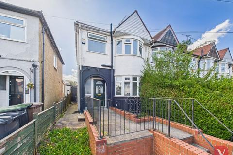 undefined, Riverway, Luton LU3