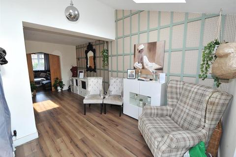 4 bedroom semi-detached house for sale, 70 Broadway, Irlam M44 6DQ