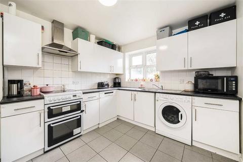 2 bedroom flat for sale, Stubbs Drive, London SE16