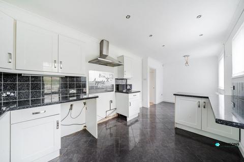 2 bedroom terraced house for sale, Mulberry Avenue, West Cross, Swansea