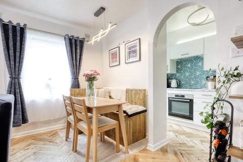 7/1 Sandport, Edinburgh, EH6 6PL