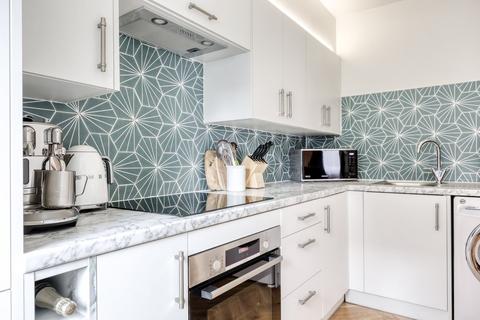 7/1 Sandport, Edinburgh, EH6 6PL