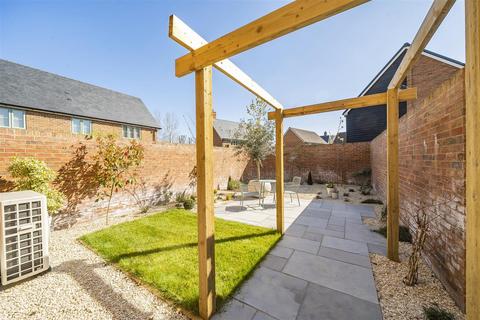 4 bedroom detached house for sale, Castle Hill Lane, Salisbury SP1