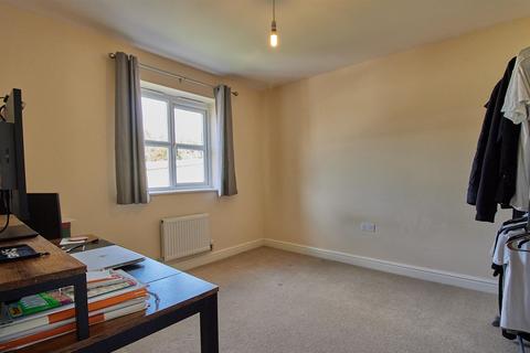 7 Bader Close, Hinckley, LE10 0FN