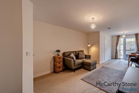 1 bedroom apartment for sale, Hooton Road, Willaston, Neston, CH64 1AD