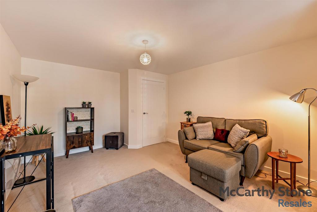 8642560-interior11-800.jpg