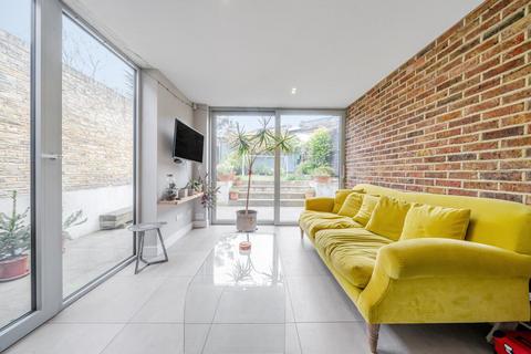 3 bedroom terraced house for sale, Nursery Road, Brixton