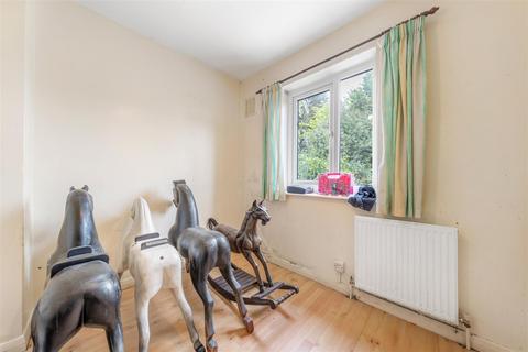 3 bedroom semi-detached house for sale, Oak Grove Road, Penge, London, SE20