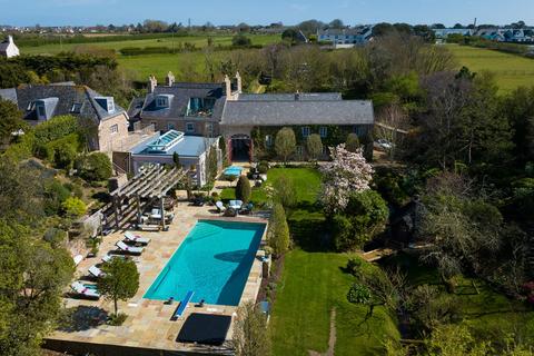 9 bedroom detached house for sale, La Rue Du Couvent, Jersey JE3