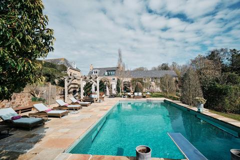 9 bedroom detached house for sale, La Rue Du Couvent, Jersey JE3