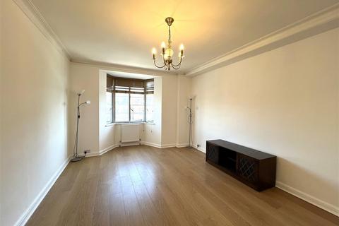 3 bedroom property to rent, St. Johns Court, Finchley Road, London, NW3