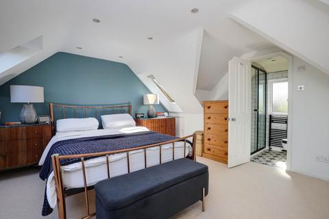8 Chalgrove Way, Emmer Green, Reading, RG4 8SJ
