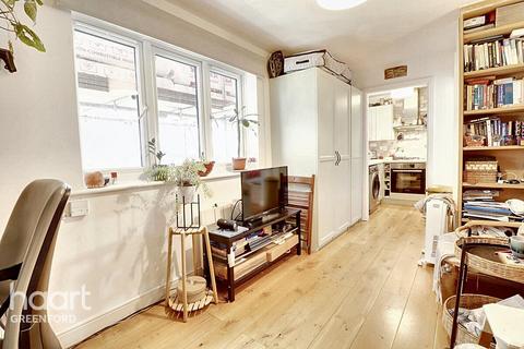 1 bedroom apartment for sale, Azalea Close, LONDON