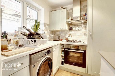 1 bedroom apartment for sale, Azalea Close, LONDON