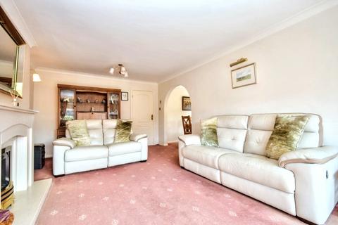 3 bedroom bungalow for sale, Thornleigh Avenue, Wakefield, West Yorkshire