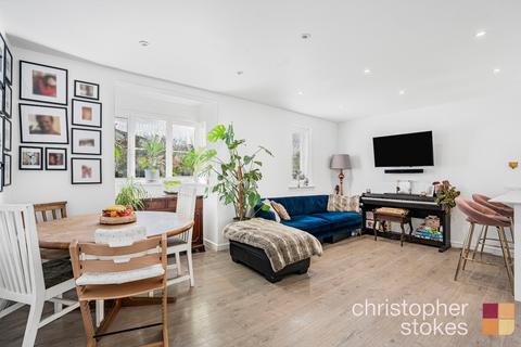 2 bedroom apartment for sale, Yukon Road, Broxbourne, Hertfordshire, EN10 6FN