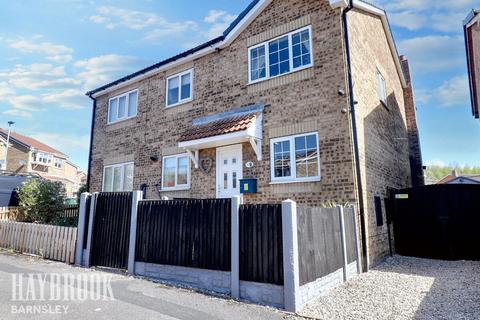 16 Cloverlands Drive, Staincross, Barnsley, S75 6EB