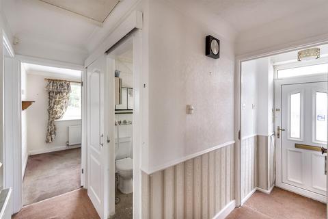 9 Fairways, Wickersley, Rotherham, S66 1AE