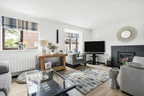 34 Alexander Close, Abingdon, OX14 1XA