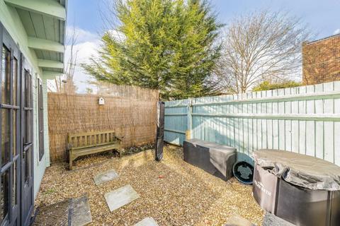 2 bedroom maisonette for sale, Southdown Road, London SW20