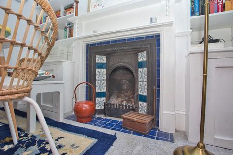 Flat 1, 16 Connaught Road, Folkestone, CT20 1DA