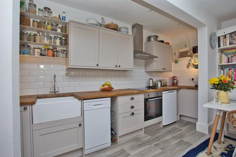 Flat 1, 16 Connaught Road, Folkestone, CT20 1DA