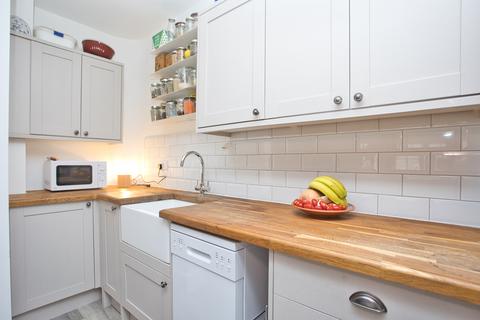 Flat 1, 16 Connaught Road, Folkestone, CT20 1DA