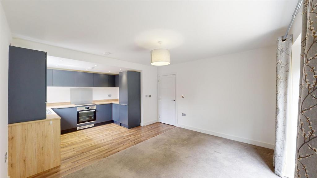 28 Drapers Rise Living Area.jpg