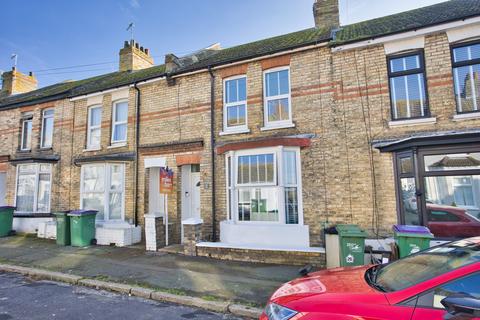 28 Fernbank Crescent, Folkestone, CT19 5SF