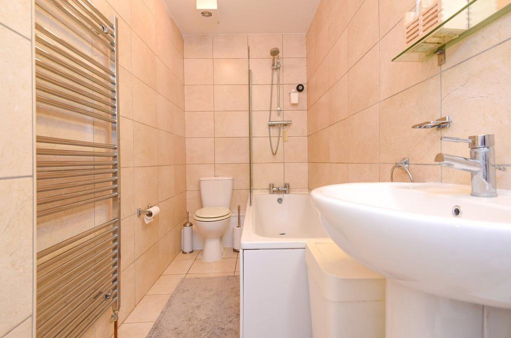 Apartment in London - More