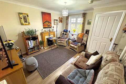 10 Corfe Close, Corby, NN18 8PQ