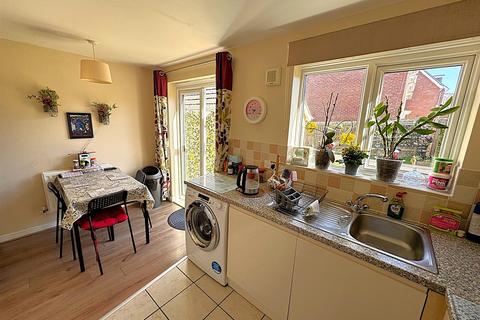 10 Corfe Close, Corby, NN18 8PQ