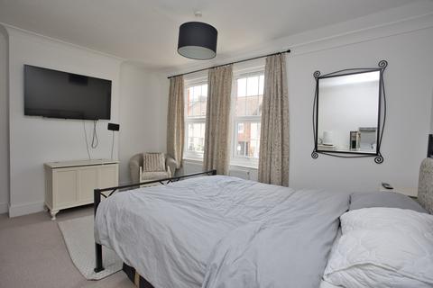 41 Dudley Road, Folkestone, CT19 6DA