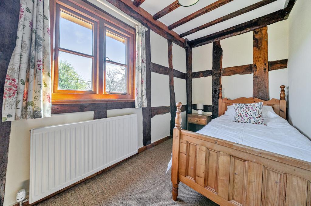 Dressing room /bedroom 5